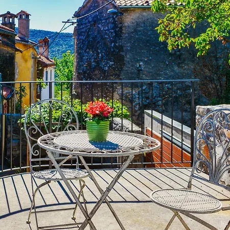 Karst House Zan Pliskovica With Private Pool 빌라 *