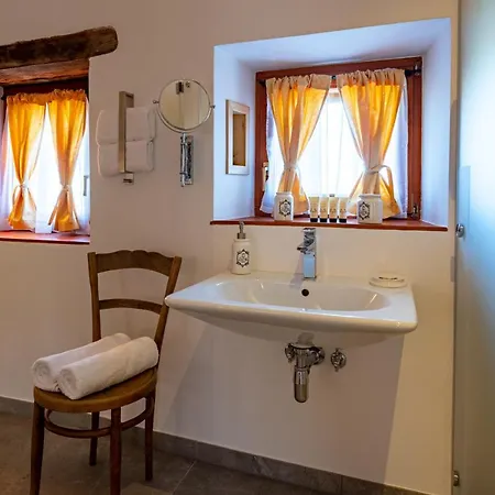 Karst House Zan Pliskovica With Private Pool 빌라 *