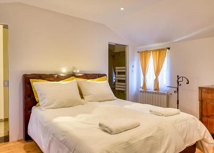 Karst House Zan Pliskovica With Private Pool ヴィラ Dutovlje