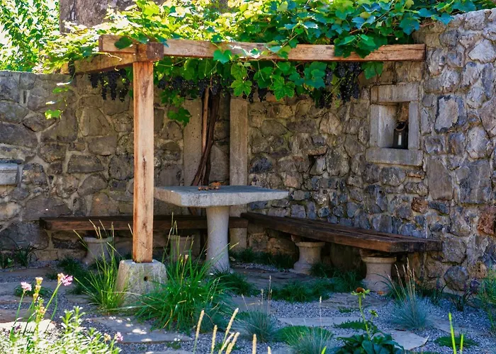 Karst House Zan Pliskovica With Private Pool ヴィラ Dutovlje