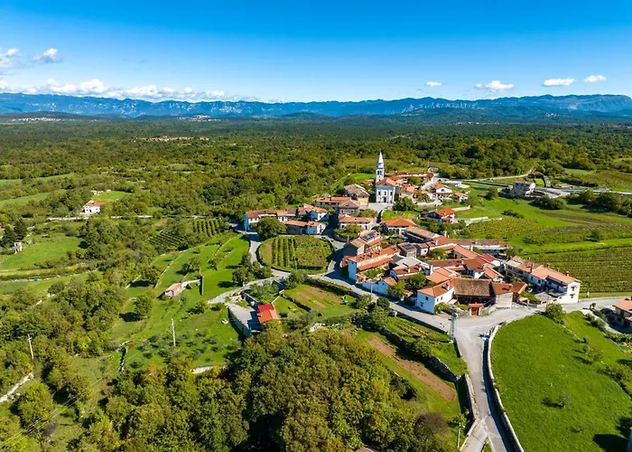 Karst House Zan Pliskovica With Private Pool ヴィラ *